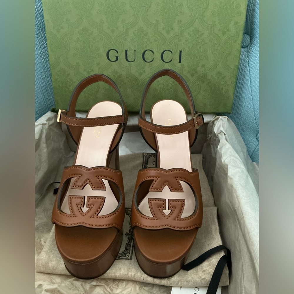 GUCCI Women 36.5 Interlocking GG Cutout Brown Platform Sandals 💯 Authentic - Picture 3 of 14